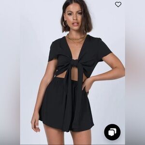 Princess Polly Front Tie Romper | Black | Size 6
